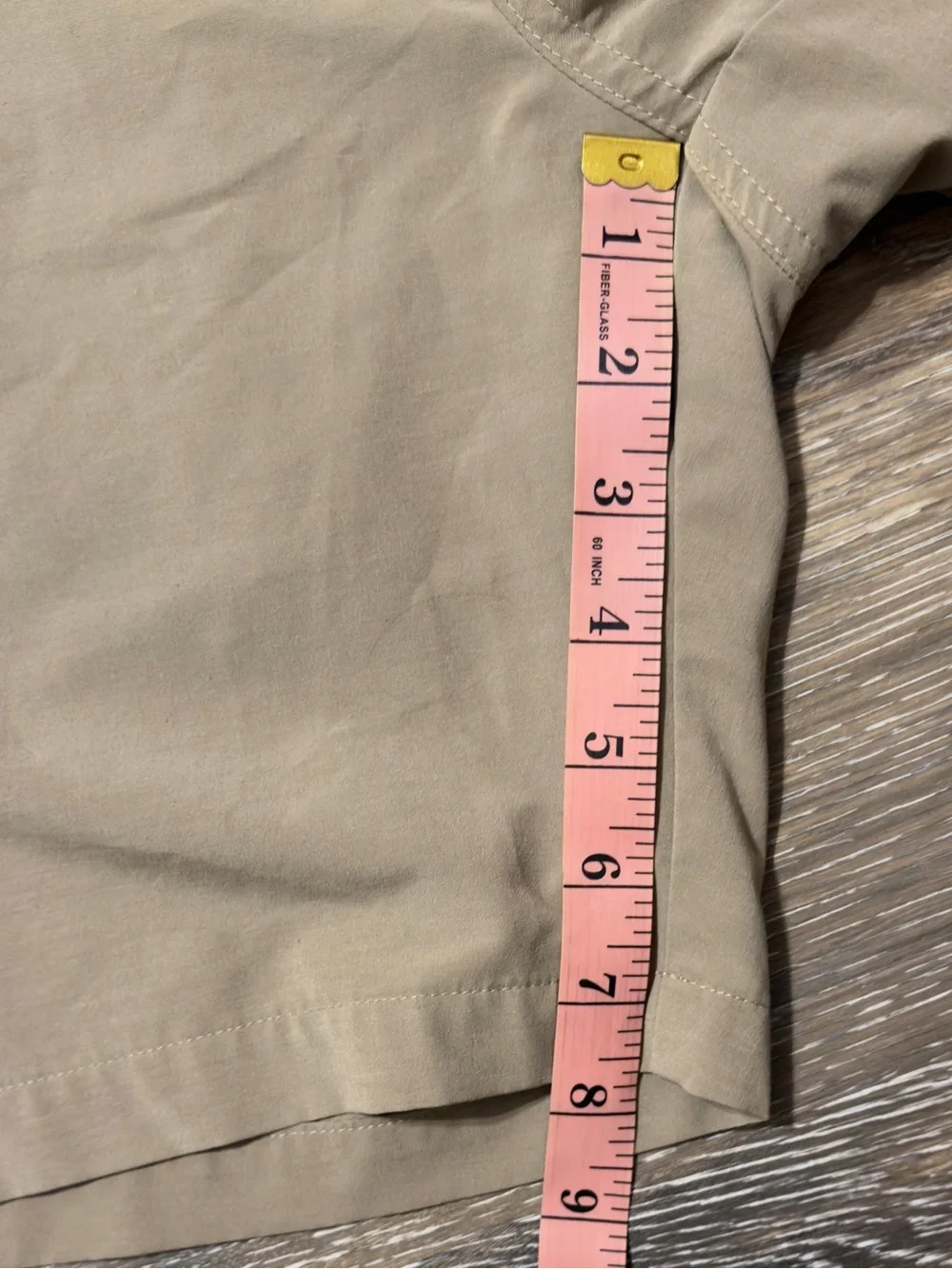 TravisMathew The Beck Golf Shorts Men’s 33 Tan Khaki Stretch